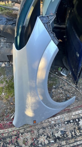 Підкрилок astra iii h z 157 срібний правий