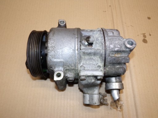 1K0820803S - Компрессор кондиционера TOURAN PASSAT B6 2.0 TDI