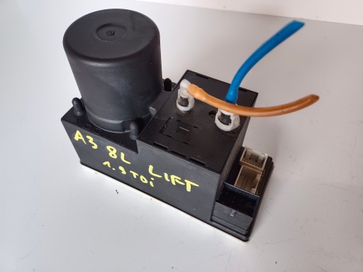 8D0862257C - Насос центрального замка ауди а3 8л лифт а4 б5