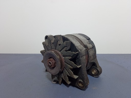 Polonez caro plus 1.6 gsi генератор 076754