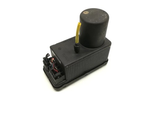 2028001648 - Mercedes-benz c-class передний насос центрального замка 1996 седан 4/5др