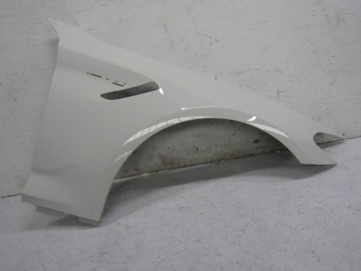 EMM3306 - BMW M5 F90 Крило переднє праве
