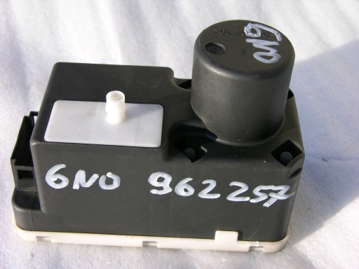 Насос центрального замка vw polo 6n0962257