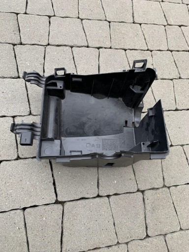 9804681980 - PEUGEOT 3008 КОРПУС КОРОБКА БЛОК ЗАПОБІЖНИКІВ