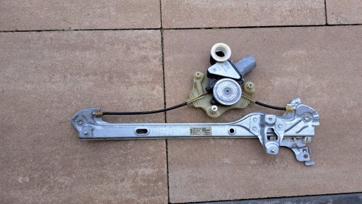 Toyota corolla e21 универсал стеклоподъемник правый задний