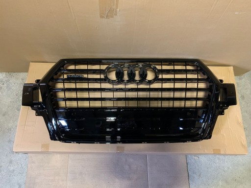 Решетка радиатора Audi Q7 4M 15-18 Shadow Line
