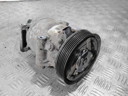 КОМПРЕССОР КОНДИЦИОНЕРА MEGANE II 8200600110 1.6