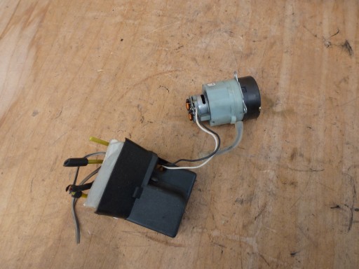 Насос центрального замка mercedes w168 клас