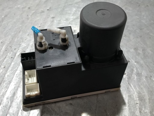 Насос центрального замка audi a3 8l 8d0862257b