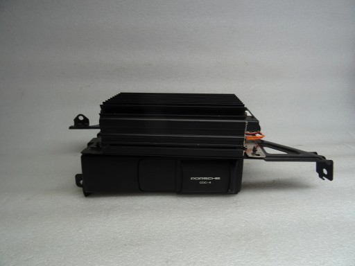 7L5035456F - УСИЛИТЕЛЬ CD-ЧЕЙНДЖЕР CAYENNE И 7L5035111D FV