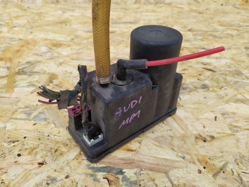 Насос центрального замка audi a4 b5 4a0862257a