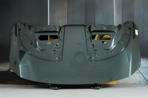 6G33-L501A00-AH - Aston Martin V8 Vantage Roadster крышка крыши кабины