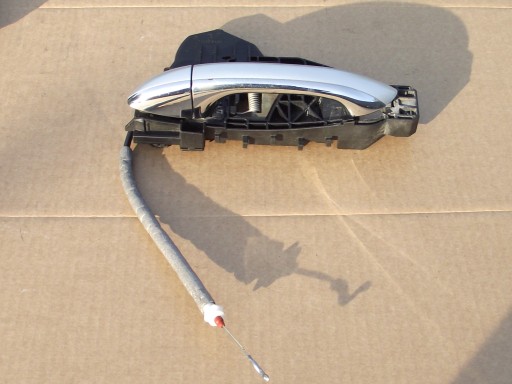 W251 наружная дверная ручка левая передняя хром C775