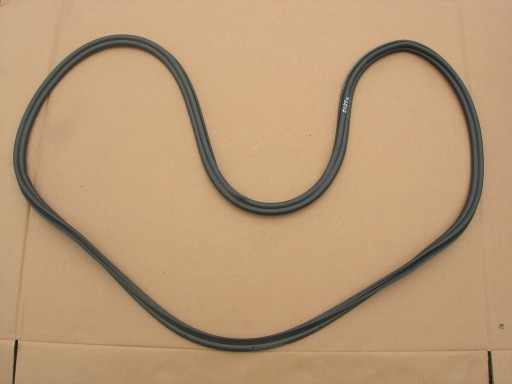 Прокладка багажника VW PASSAT B6 B7 KOM 3C9827705