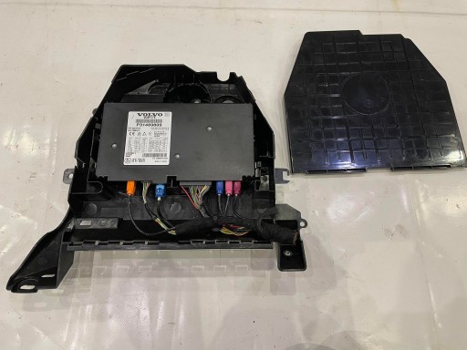 Volvo v60 xc60 ii модуль vcm lte контролер 31489809