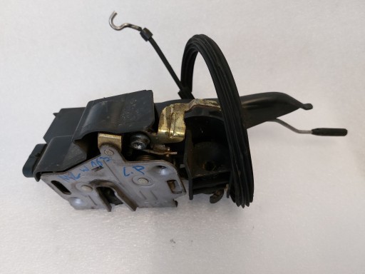 A1637202935 - Замок двери MERCEDES ML W163 левый передний