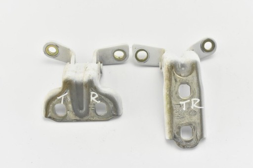 ПЕТЛЯ ДВЕРИ ЗАДНЯЯ ПРАВАЯ В СБОРЕ OPEL MOKKA A 12-19