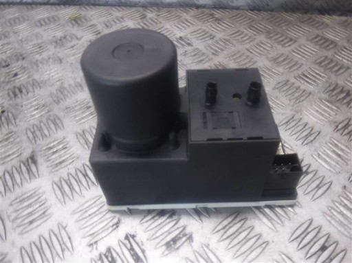 8L0882257E - Насос центрального замка audi a4 b5