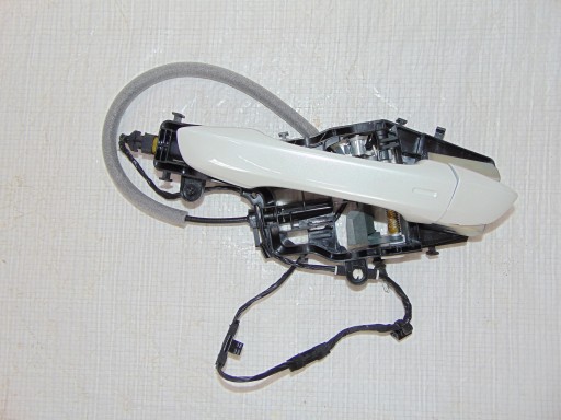 510837812M - VW PASSAT B8 дверная ручка передняя левая LOK1 L0K1 KESSY