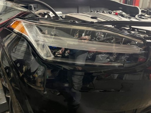 Volvo xc90 polift 2024 права передня фара full led usa 32404714