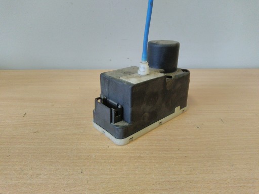 Насос центрального замка vw polo 6n 6n0962257