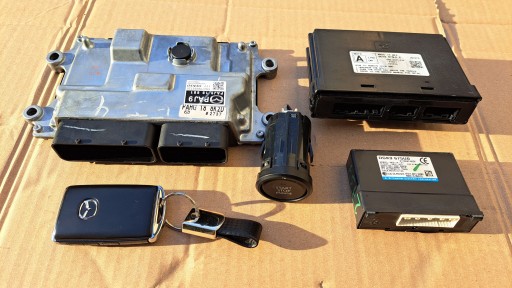 PAJ9 - Mazda cx 30 - набір ключів комп'ютер 2.0 skyactiv