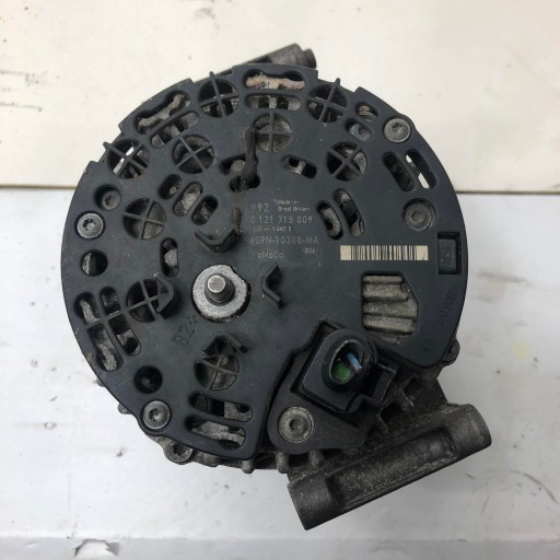 0121715009 - Генератор volvo s60 s80 v60 v70 xc60 xc70