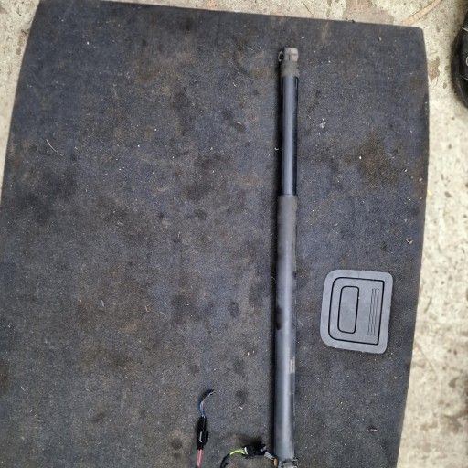 ПРИВОД ЗАСЛОНКИ ПРАВЫЙ SUPERB II KOMBI 3T0827852C