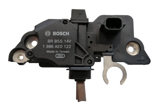 1986AE0122 - Ориг. регулятор генератора bosch renault megane