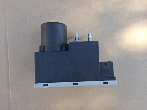 Насос центрального замка audi a4 b5 a3 8d0862257b