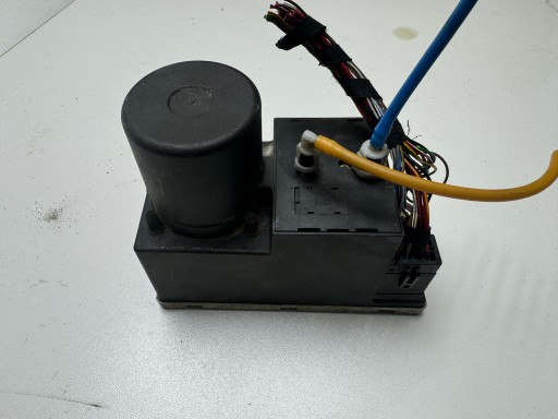 Насос центрального замка audi a3 a4 8l0862257l