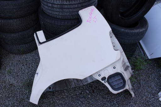 Крило ліве заднє vw touran ii 10-15р.