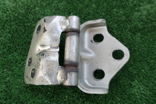 57410-50G0 - ШАРНИР ЗАДНЕЙ ЗАСЛОНКИ SUZUKI JIMNY БЕЗ ЗАЗОРА