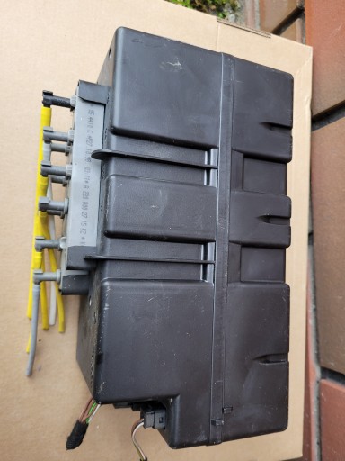 Mercedes w220 насос центрального замка 2208000248