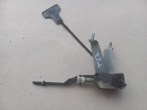 77030-05020 - AVENSIS III T27 замок привід кришки паливного бака