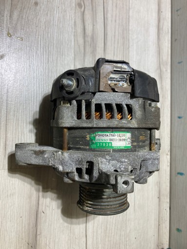 Генератор 2.4 d 27060-30230 toyota hilux viii 21r