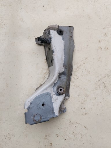 8K0805304D - Квадрант передний левый фартук AUDI A4 B8 08-