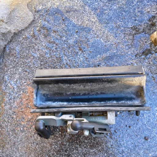 Ручка двери багажника SEAT TOLEDO II 1M5827561E