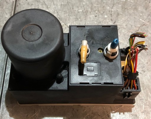 Audi a3 8l насос центрального замка 8d0862257c