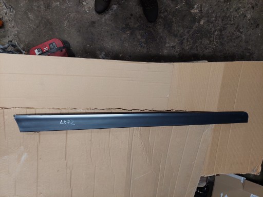 8E0853959 - Нижняя планка двери передняя левая LX7Z AUDI A4 B6