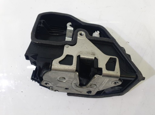 51217202146 - BMW E60 E61 замок двери передний правый 7202146