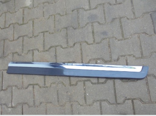 31333817 - Volvo XC 60 Lift молдинг для передней правой двери