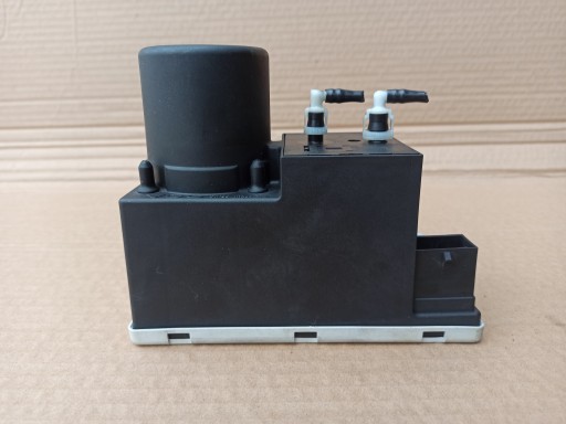 Насос центрального замка audi a4 b5 lift 8d0826257