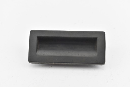 КНОПКА КРЫШКИ БАГАЖНИКА 3V0827566 SUPERB III