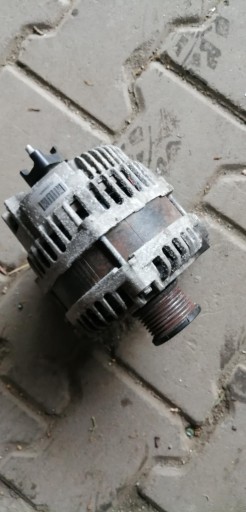 Генератор vivaro btrafic iii 231009096r 1.6 dci