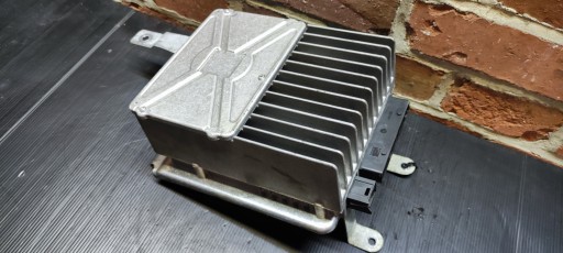 MERCEDES W164 аудио усилитель A2518209589