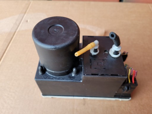 Насос центрального замка audi 8d0862257a