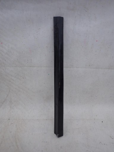 8064796 - BMW X3 G01 M-пакет 17-молдинг правой передней двери