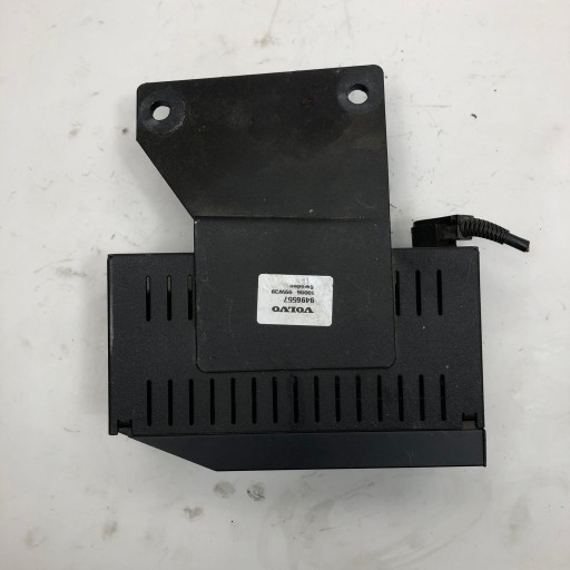 9496557 - Усилитель радио аудио белый S70 V70 и