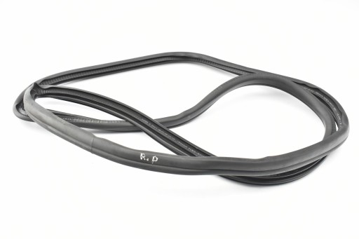 7407373 - Уплотнение двери ПД кузов BMW G20 G21